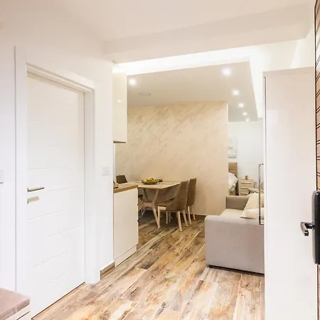 Hedonica Nebeske Vode Apartment *