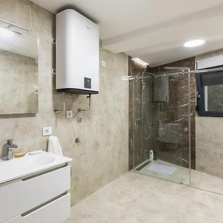 Hedonica Nebeske Vode Vrdnik